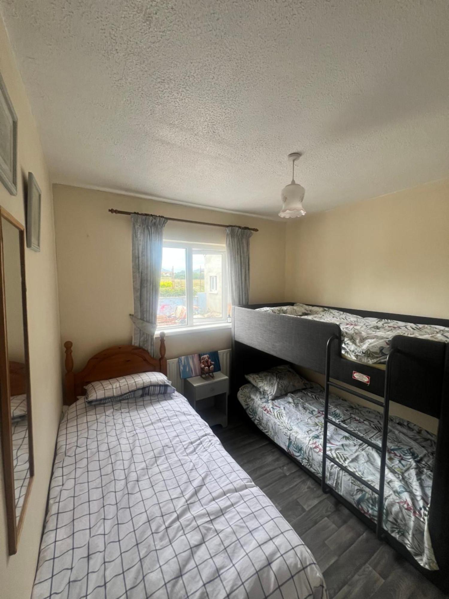 Shalom Bungalow Falcarragh Mountain View Oldtown Bagian luar foto